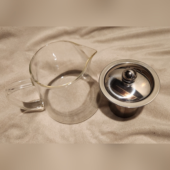 Glass Teapot with Removable Stainless Steel Infuser - 20oz - Picture 3 of 10